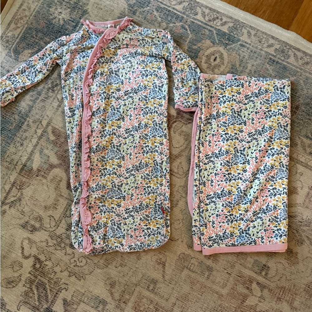 Magnetic Me Floral Gown and Blanket